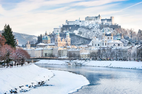 Stedentrip in de sneeuw in Salzburg